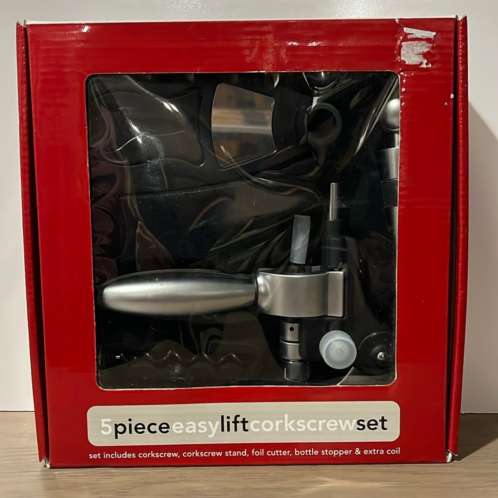 NWT Wine/Champagne 5-Piece Corkscrew Set